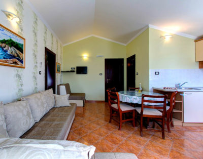 Petokrevetni apartman – br.6