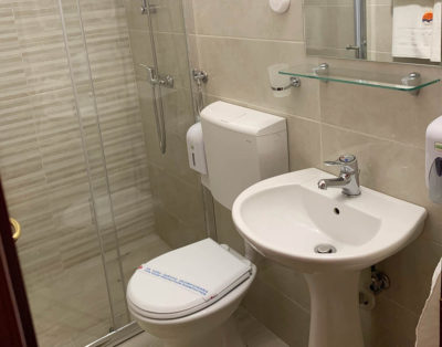 Petokrevetni polusuterenski apartman br.7